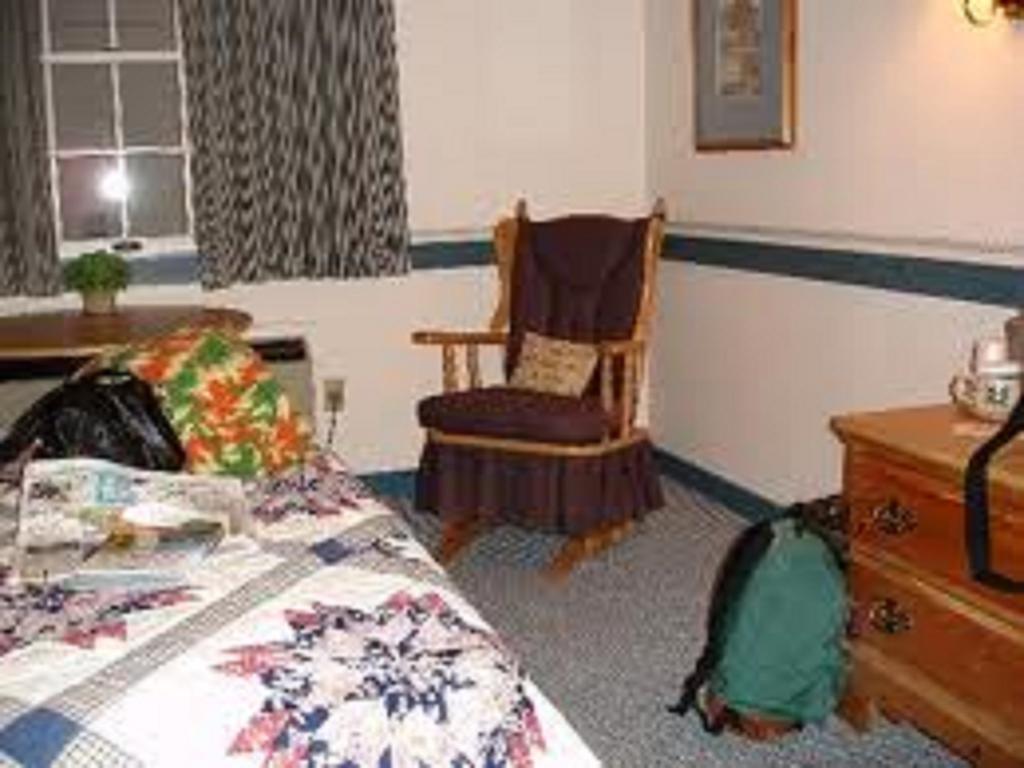 Country Living Inn Smoketown  Extérieur photo